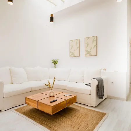 Duplex With Terrace- 2bd 2bth- Arenal Apartment *