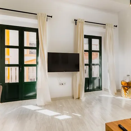 Duplex With Terrace- 2bd 2bth- Arenal * Seville