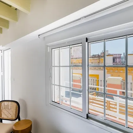 Apartment Duplex With Terrace- 2bd 2bth- Arenal Seville